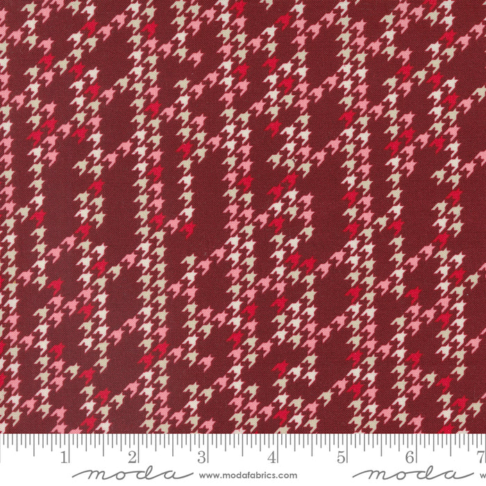 Cozy Wonderland - Houndstooth Party Burgundy